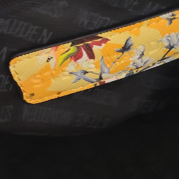 EUC Steve Madden Crossbody - Picture 7 of 8